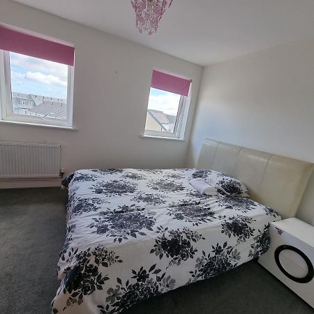 Kingsize Room Close To The A30 Camborne Pool Экстерьер фото
