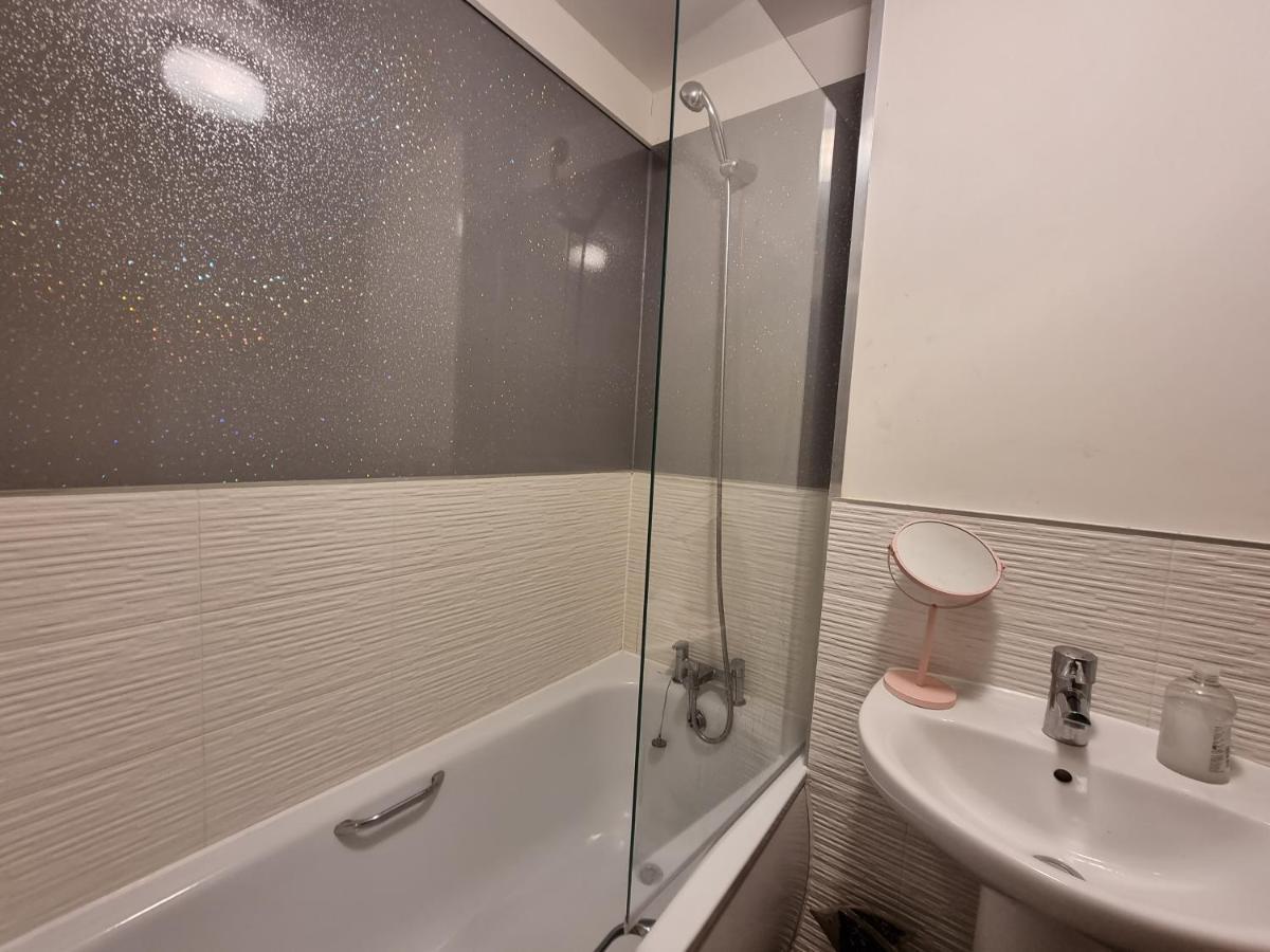Kingsize Room Close To The A30 Camborne Pool Экстерьер фото